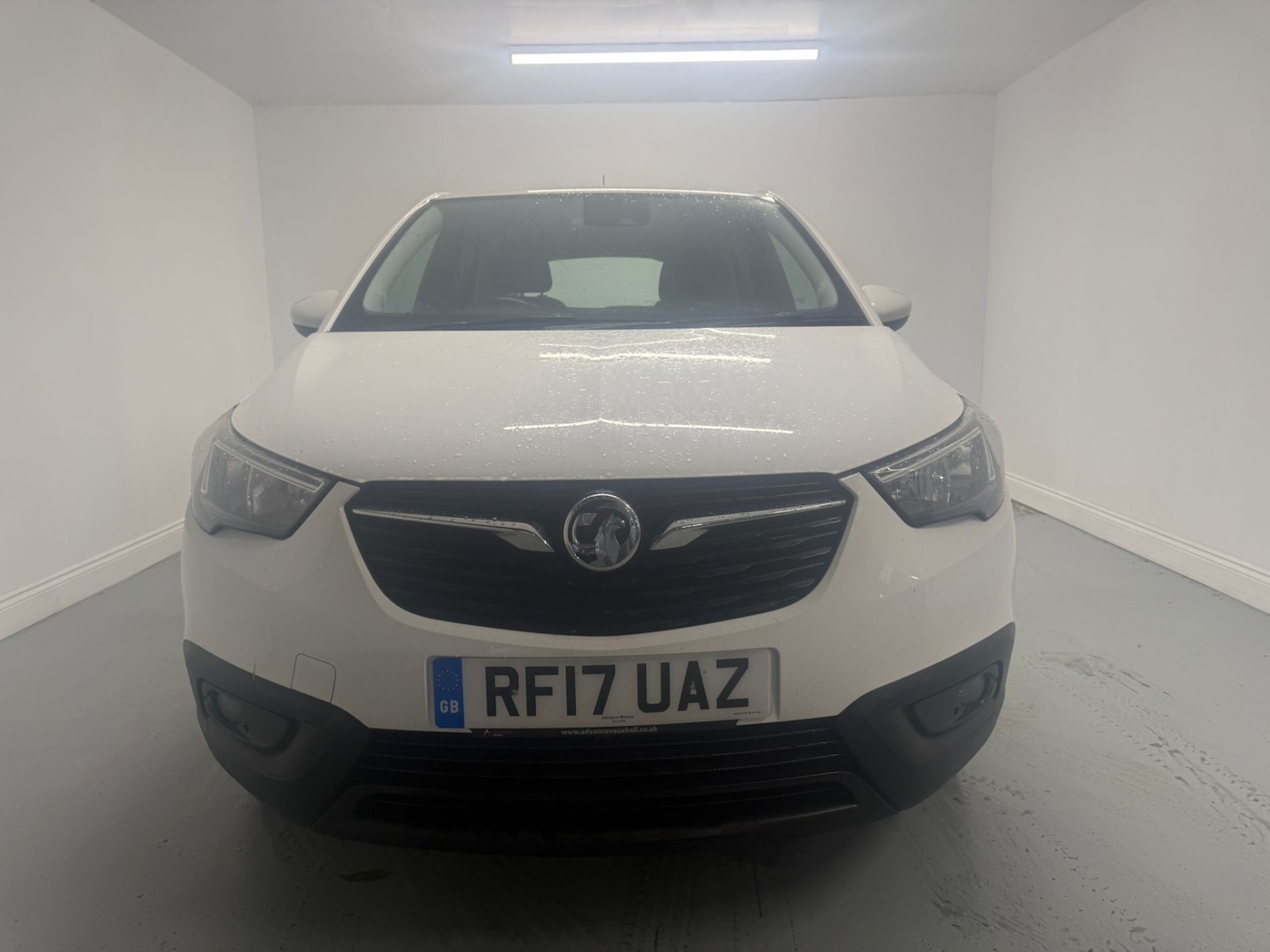 Used Vauxhall Crossland X 2017 for sale - 76687469: Photo 2