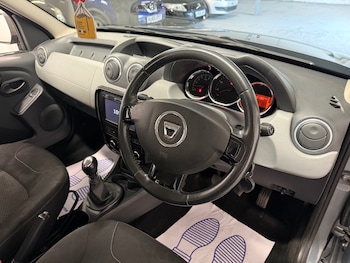 Used Dacia Duster 2014 for sale - 77053695: Photo