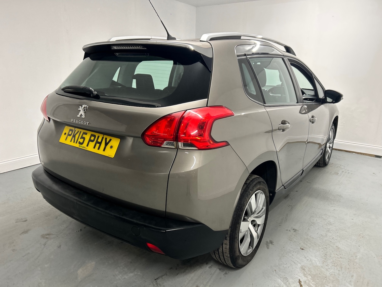 Used Peugeot 2008 2015 for sale - 76696762: Photo 10