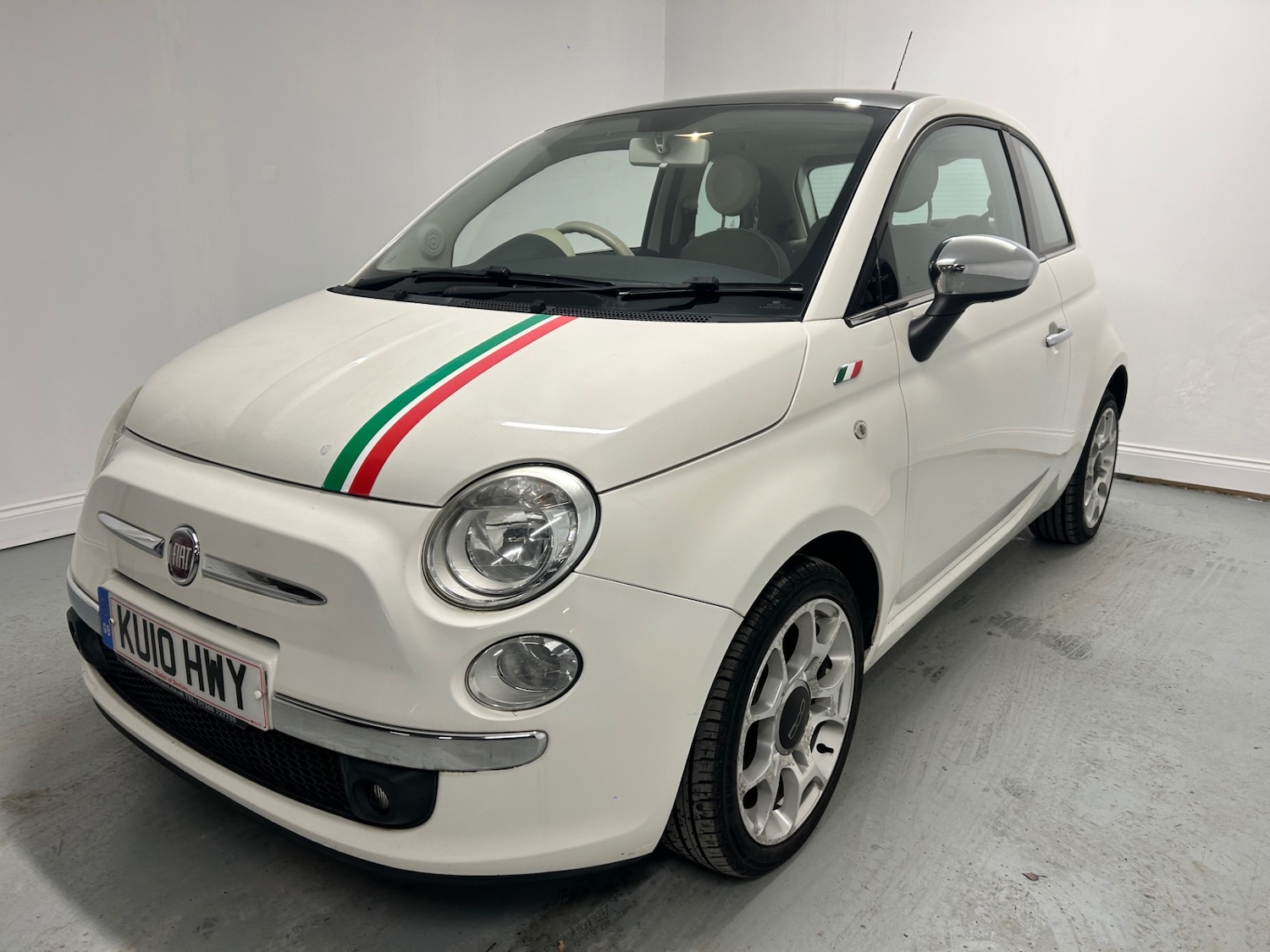 Used Fiat 500 2010 for sale - 76697010: Photo 4