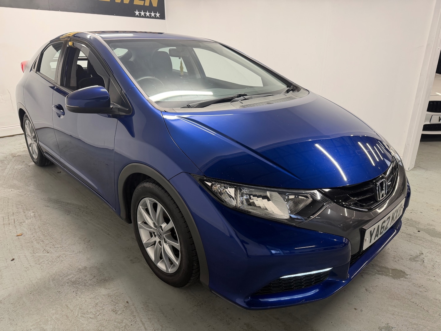Used Honda Civic 2013 for sale - 77382190: Photo 2