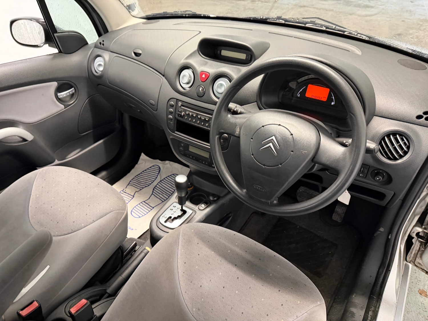 Used Citroen C3 2003 for sale - 76946837: Photo 5
