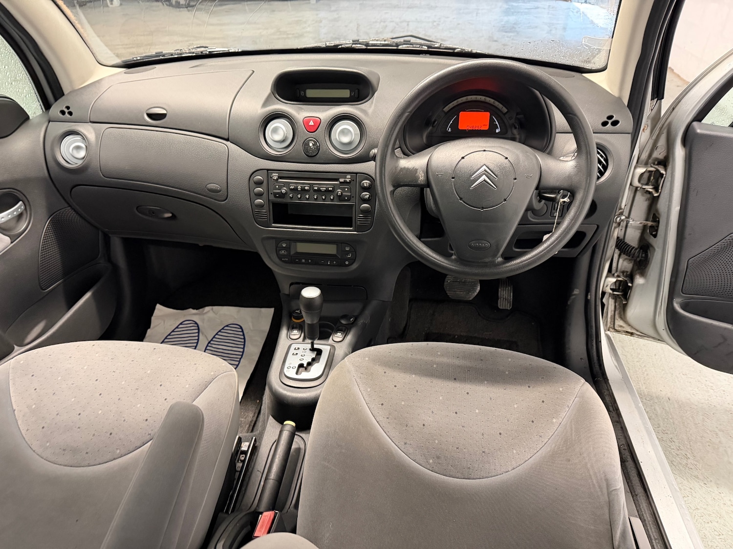 Used Citroen C3 2003 for sale - 76946837: Photo 8