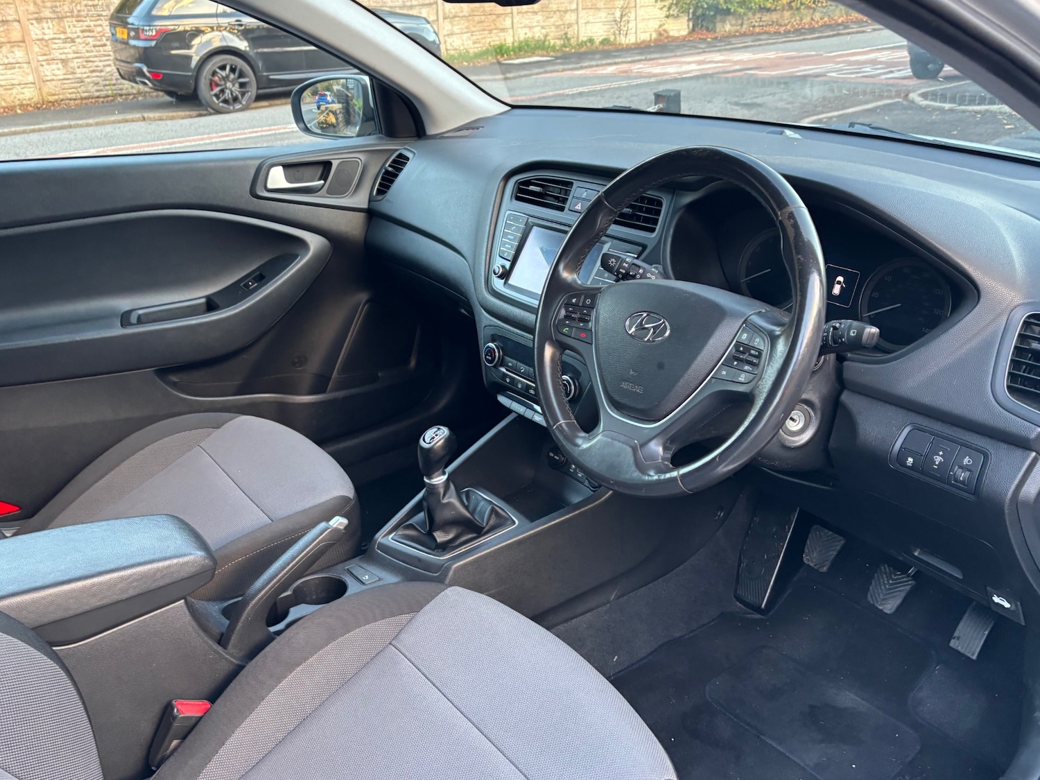 Used Hyundai i20 2015 for sale - 76405019: Photo 12