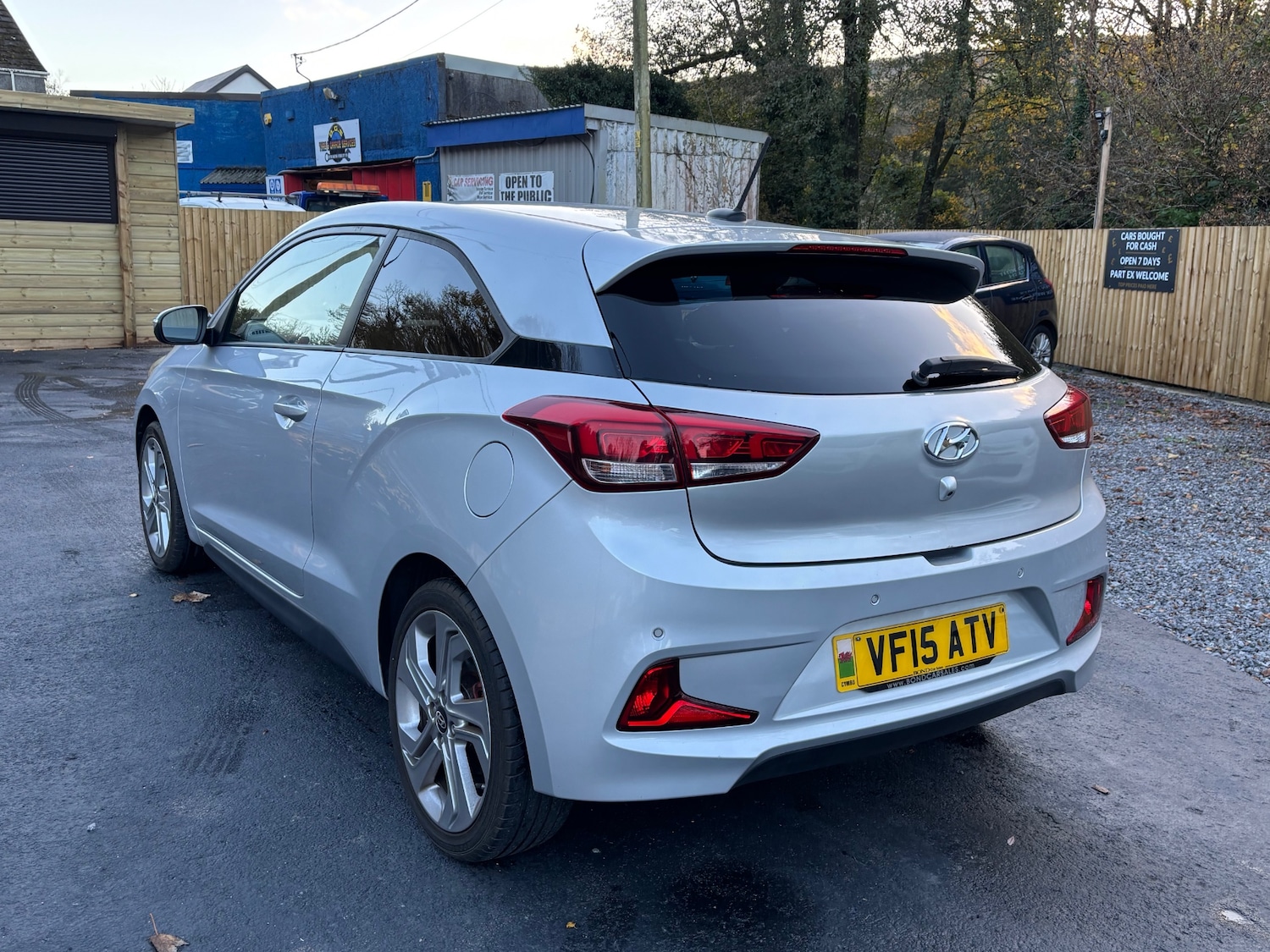 Used Hyundai i20 2015 for sale - 76405019: Photo 4
