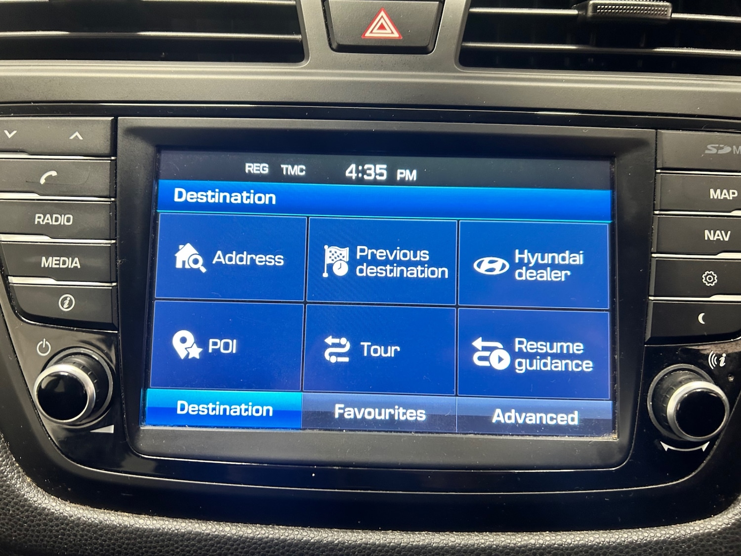 Used Hyundai i20 2015 for sale - 76696856: Photo 13