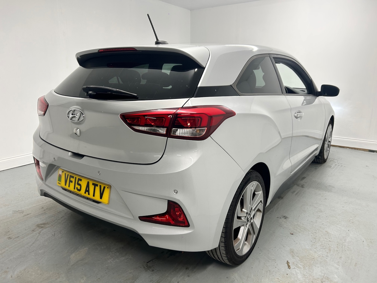 Used Hyundai i20 2015 for sale - 76696856: Photo 6
