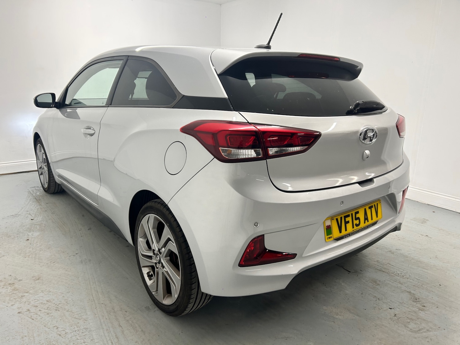 Used Hyundai i20 2015 for sale - 76696856: Photo 8