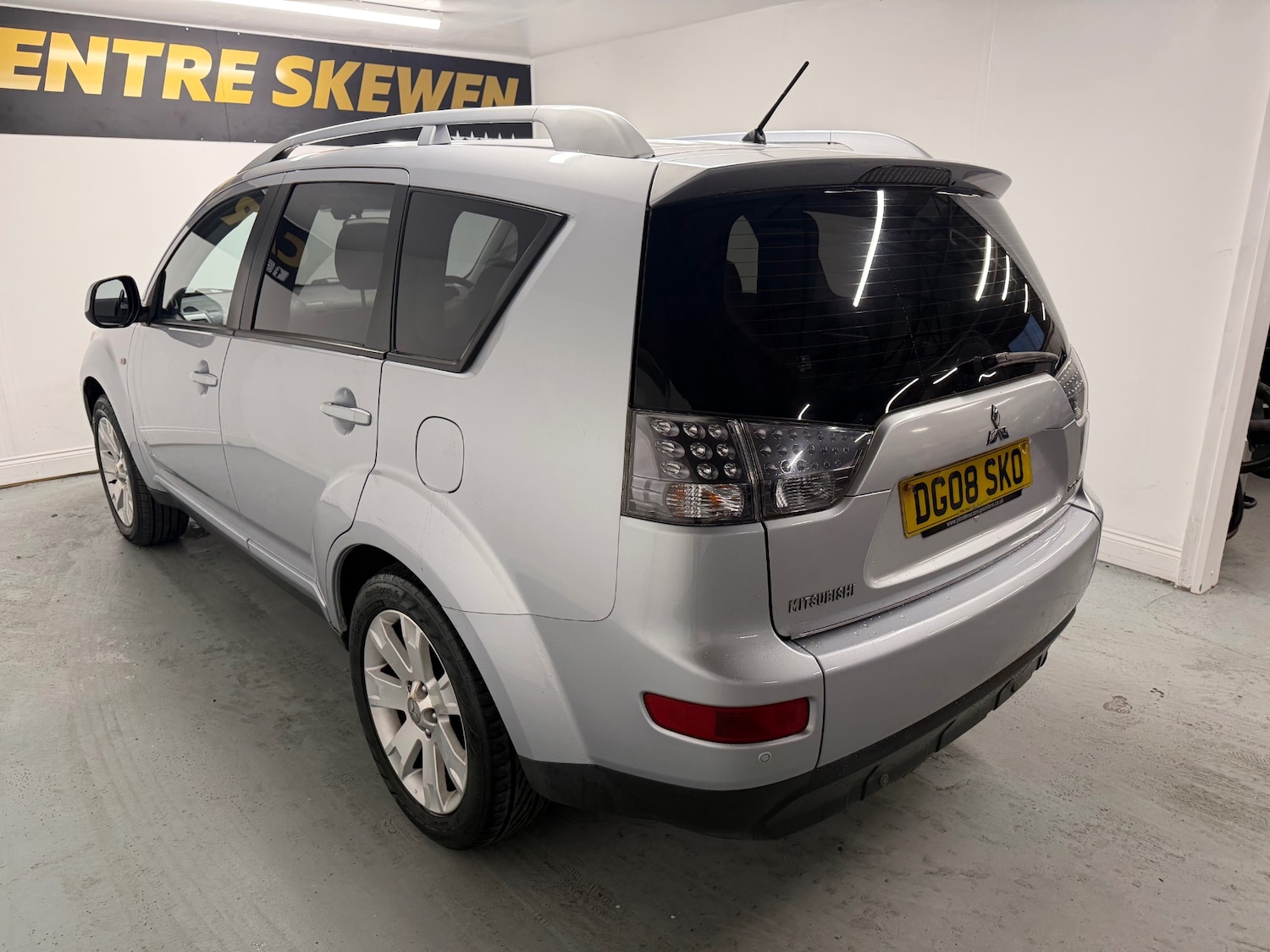 Used Mitsubishi Outlander 2008 for sale - 77805721: Photo 8