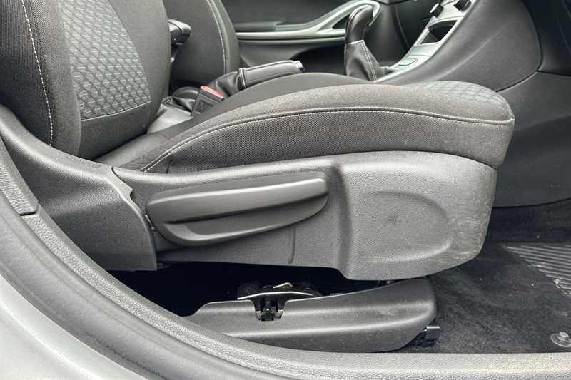 Used Vauxhall Astra for sale - 76463696: Photo 26