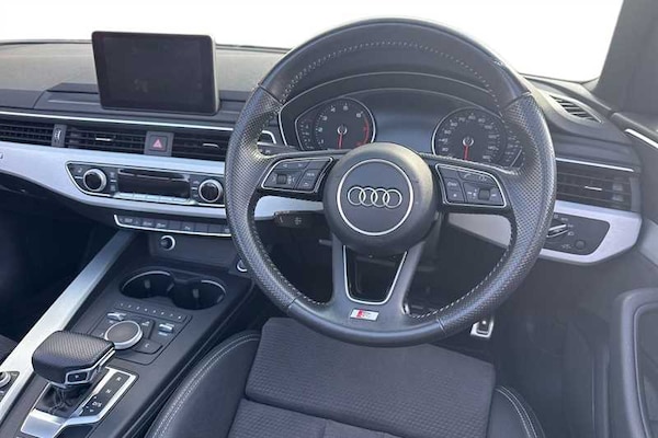 Used Audi A5 Cabriolet 2018 for sale - 75603328: Photo 11
