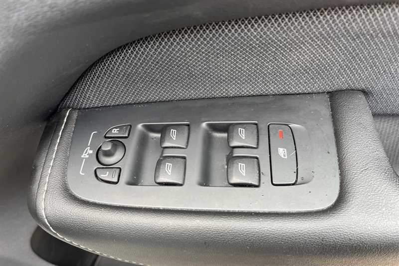 Used Volvo XC60 2020 for sale - 76529509: Photo 16