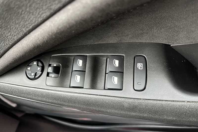 Used Vauxhall Crossland 2022 for sale - 76756523: Photo 16