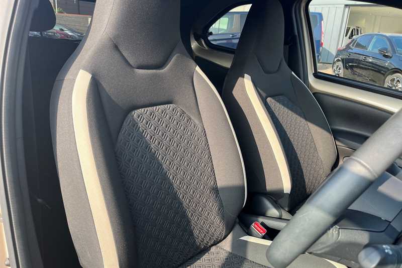 Used Toyota Aygo X 2022 for sale - 77773745: Photo 23