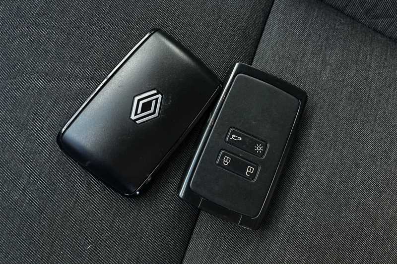 Used Renault Captur 2023 for sale - 78188981: Photo 38