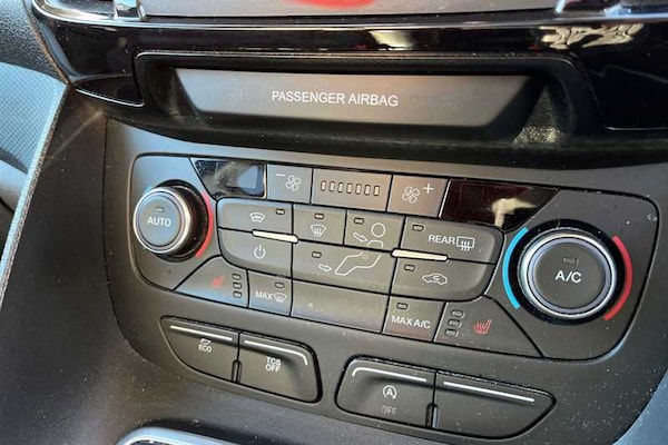 Used Ford Grand Tourneo Connect 2022 for sale - 76155104: Photo 15