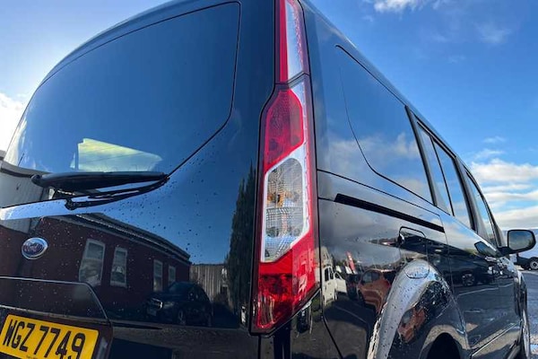 Used Ford Grand Tourneo Connect 2022 for sale - 76155104: Photo 32