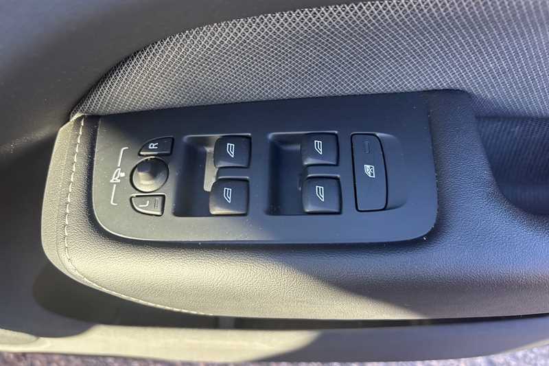 Used Volvo XC60 2020 for sale - 77416365: Photo 16