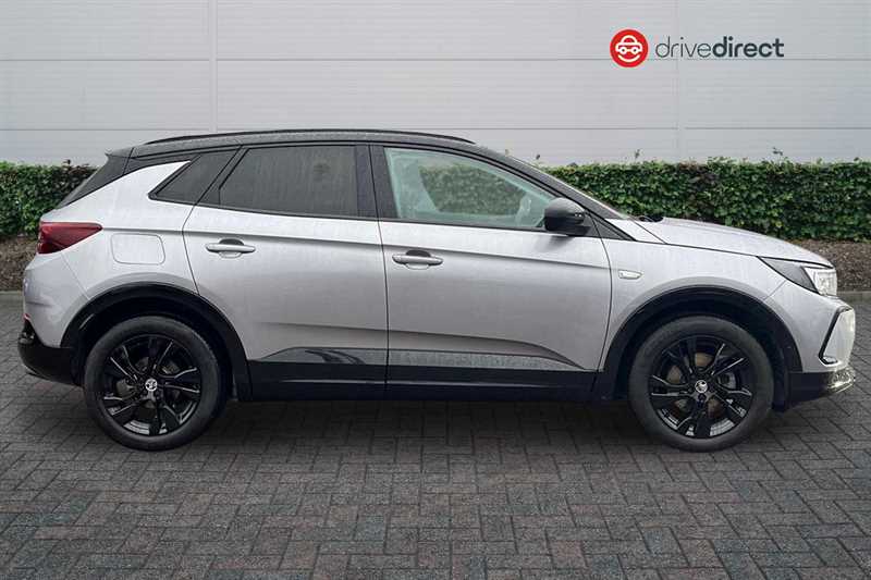 Used Vauxhall Grandland 2023 for sale - 77944885: Photo 2