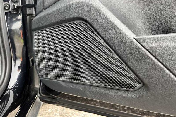Used Volkswagen T-Roc 2023 for sale - 75353270: Photo 27