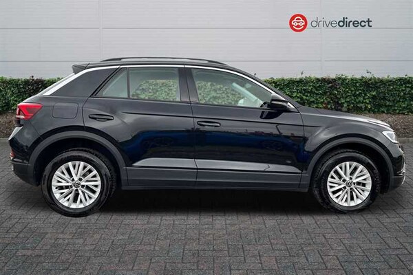 Used Volkswagen T-Roc 2023 for sale - 75353270: Photo 2