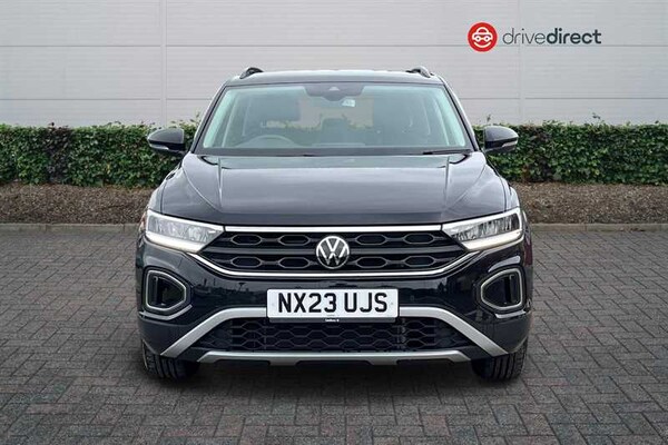 Used Volkswagen T-Roc 2023 for sale - 75353270: Photo 8