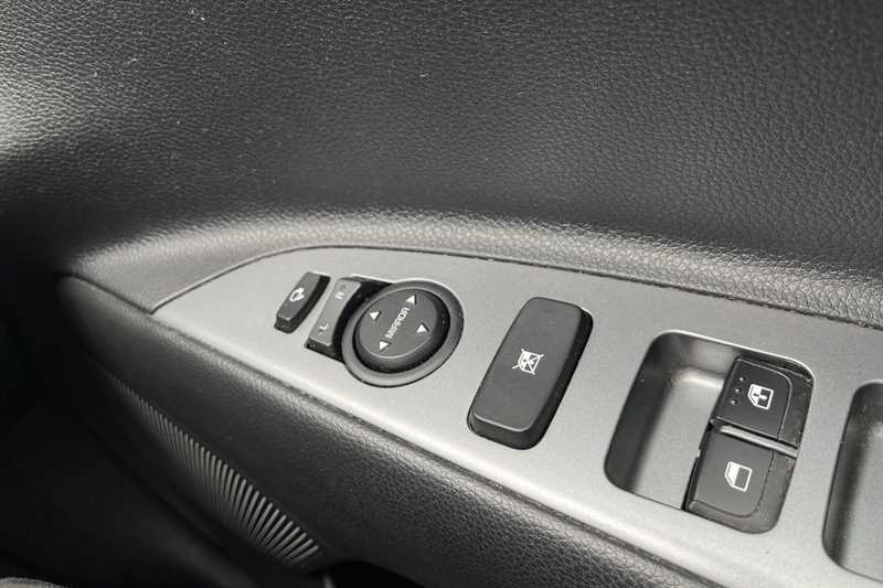 Used Kia Stonic 2021 for sale - 76463275: Photo 16