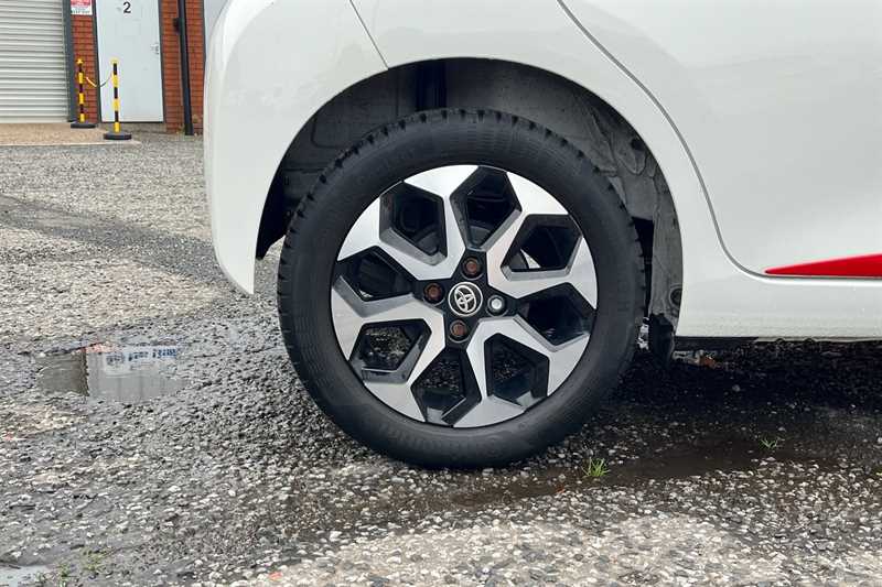 Used Toyota AYGO 2021 for sale - 76891418: Photo 11