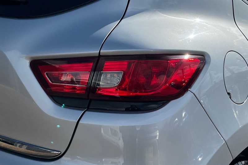 Used Renault Clio 2018 for sale - 78142598: Photo 32