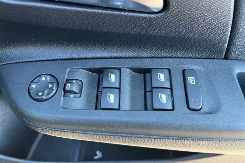 Used Vauxhall Corsa 2023 for sale - 77757518: Photo 16