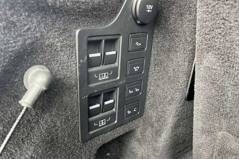 Used Land Rover Discovery 2018 for sale - 76733356: Photo 40