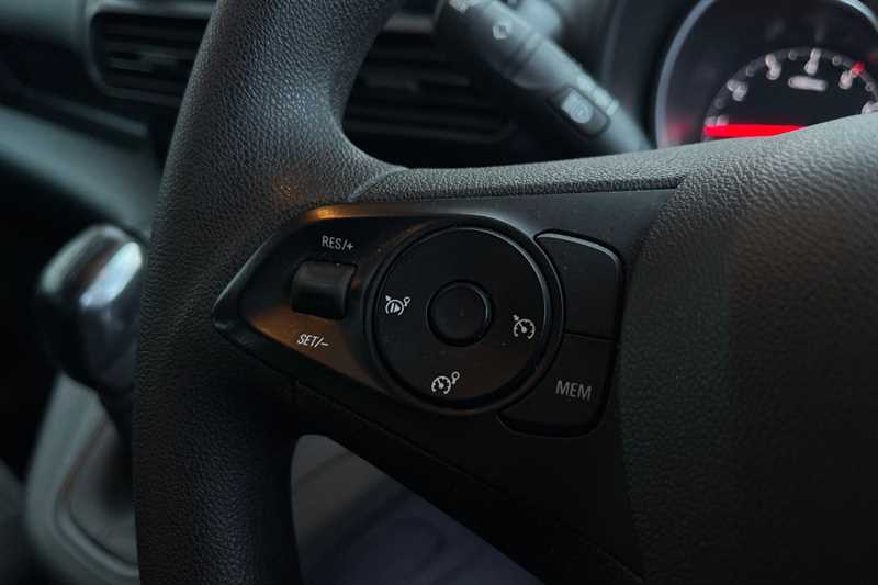 Used Vauxhall Combo Life 2019 for sale - 76733950: Photo 21