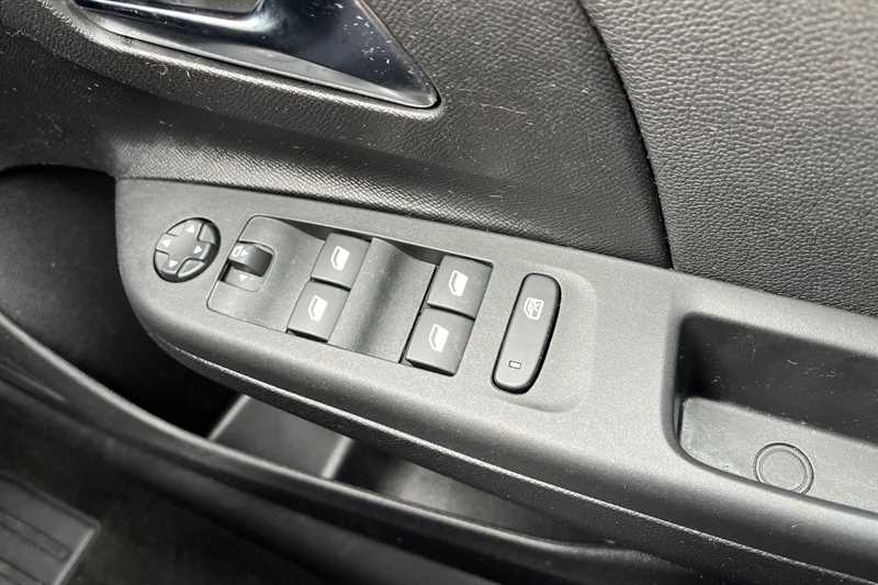 Used Vauxhall Corsa 2024 for sale - 76956607: Photo 16
