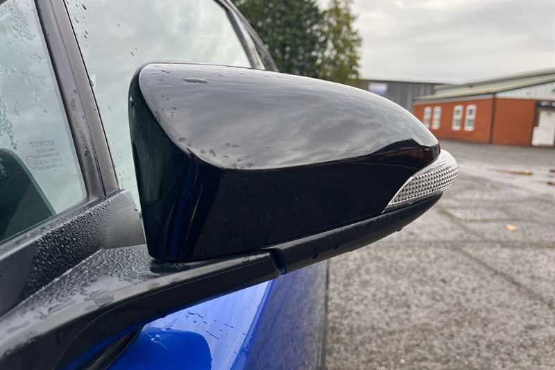 Used Toyota C-HR 2019 for sale - 77402147: Photo 35