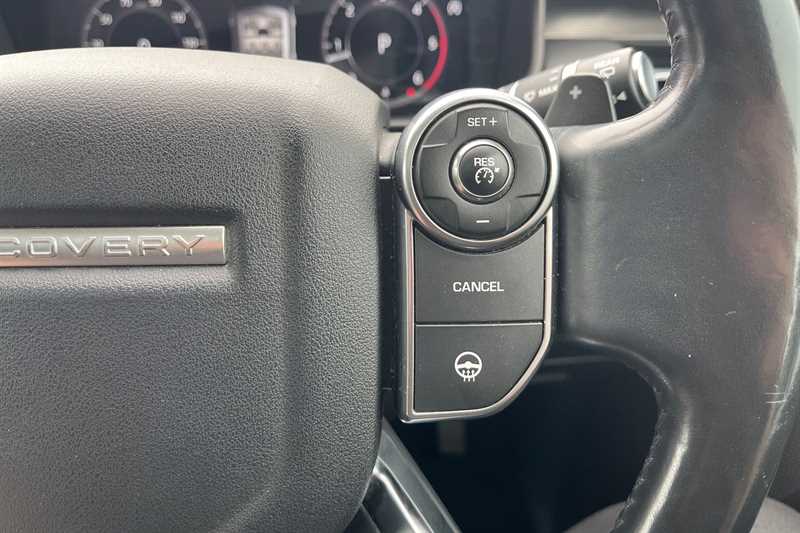 Used Land Rover Discovery 2018 for sale - 76490133: Photo 22