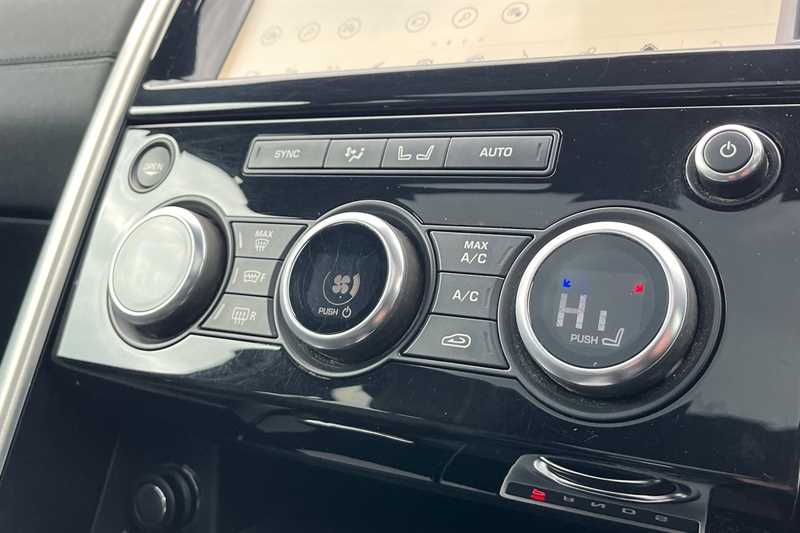 Used Land Rover Discovery 2019 for sale - 76956768: Photo 15