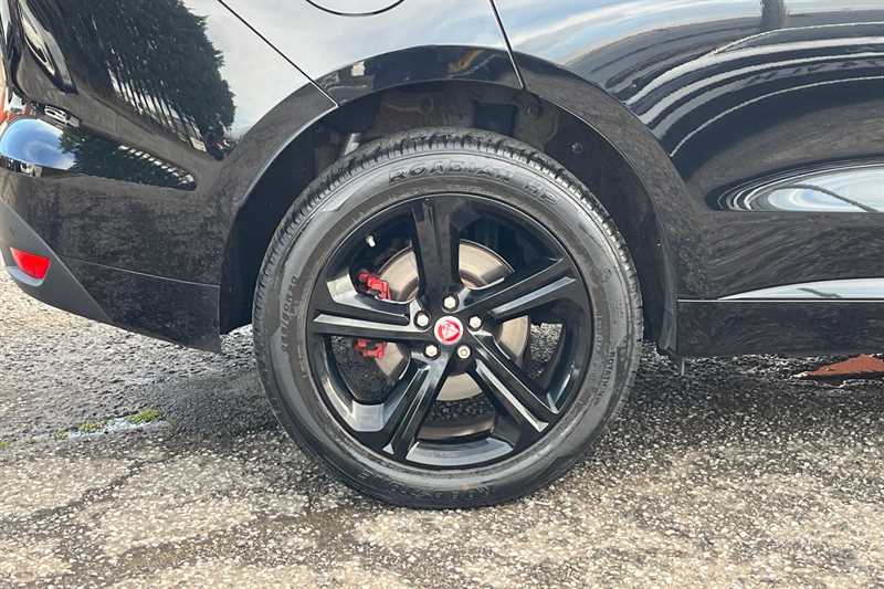 Used Jaguar F-Pace 2017 for sale - 76362472: Photo 11