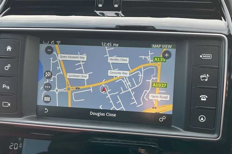 Used Jaguar F-Pace 2017 for sale - 76362472: Photo 18