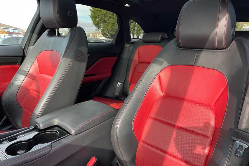 Used Jaguar F-Pace 2017 for sale - 76362472: Photo 23