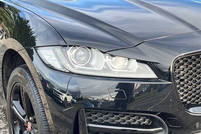 Used Jaguar F-Pace 2017 for sale - 76362472: Photo 28