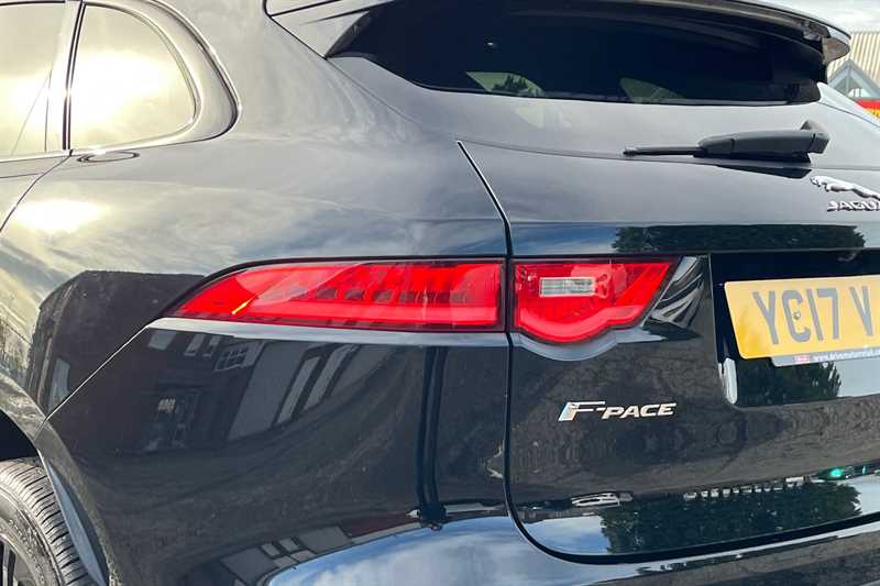 Used Jaguar F-Pace 2017 for sale - 76362472: Photo 31