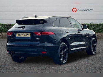 Used Jaguar F-Pace 2017 for sale - 76362472: Photo