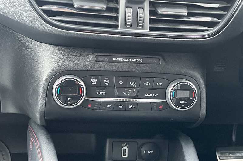Used Ford Focus 2019 for sale - 76075627: Photo 15