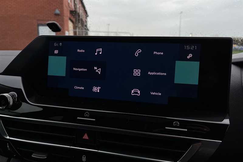 Used Citroen e-C4 for sale - 76717759: Photo 17