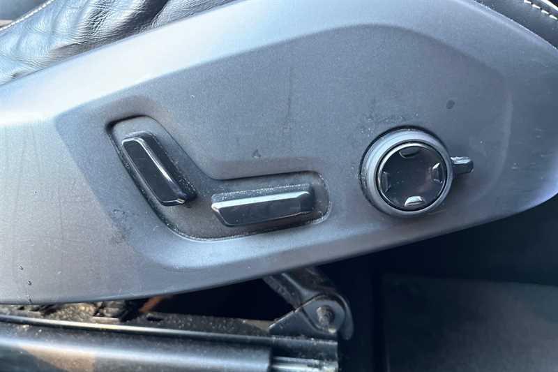 Used Volvo XC60 2019 for sale - 76734212: Photo 26