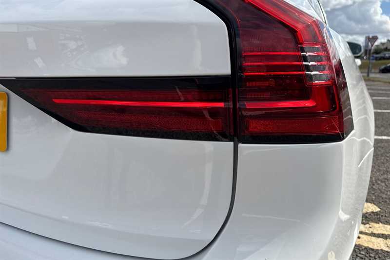 Used Volvo V90 Cross Country 2022 for sale - 76945001: Photo 33