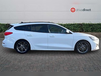Used Ford Focus 2021 for sale - 77316998: Photo
