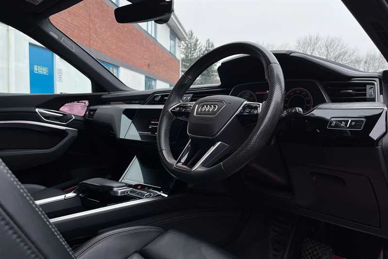 Used Audi e-tron 2022 for sale - 77416259: Photo 13