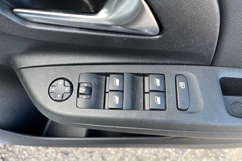 Used Vauxhall Corsa 2022 for sale - 76140517: Photo 16
