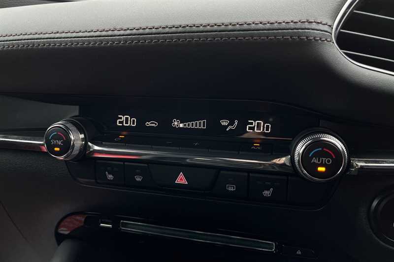 Used Mazda Mazda3 2020 for sale - 78076337: Photo 15